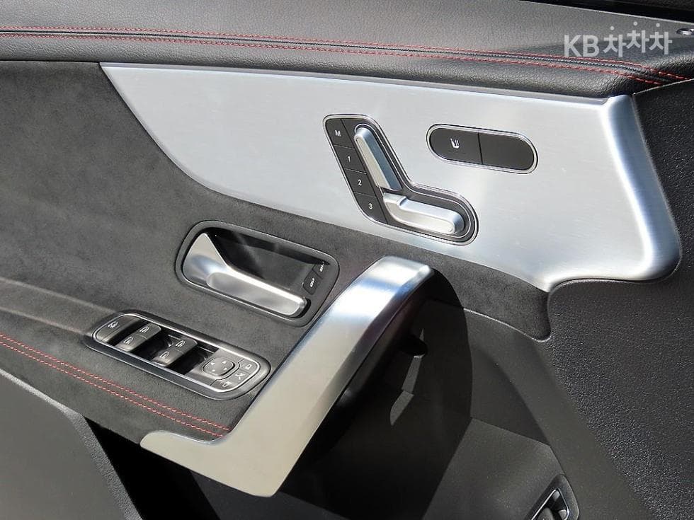 (321ger6414)Mercedes-Benz CLA-Class(C118)CLA 250 4MATIC - 11