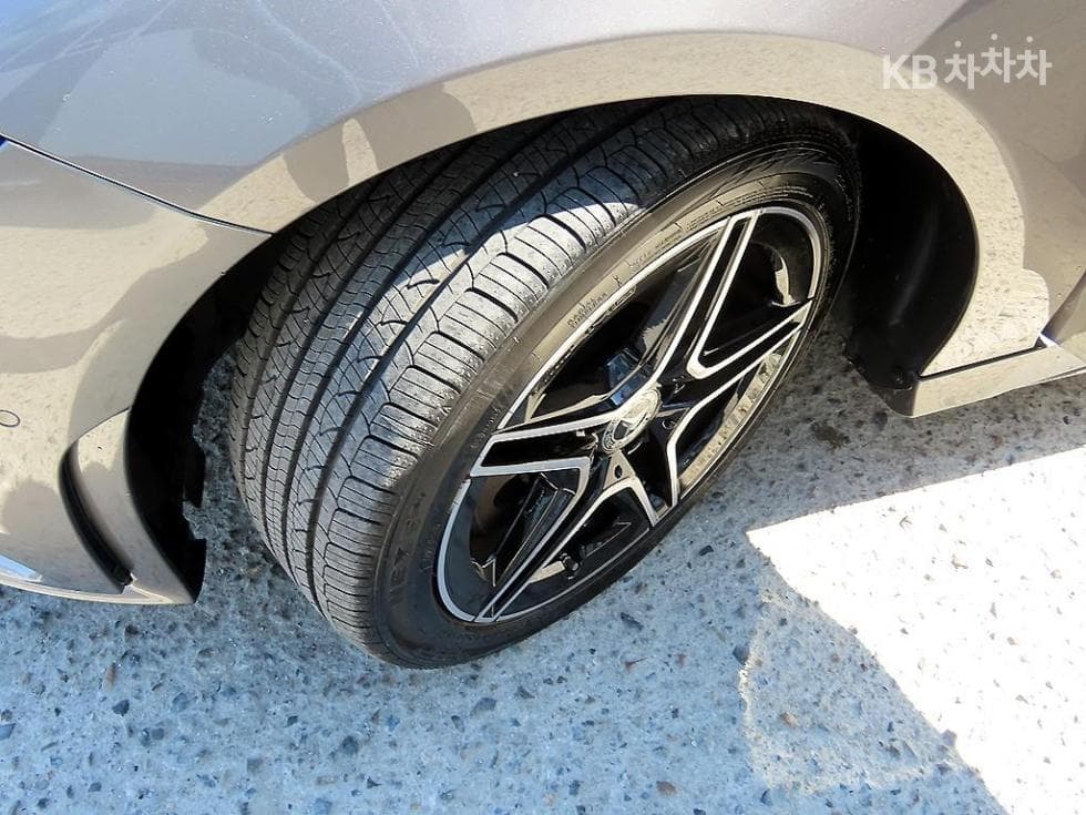 (321ger6414)Mercedes-Benz CLA-Class(C118)CLA 250 4MATIC - 19