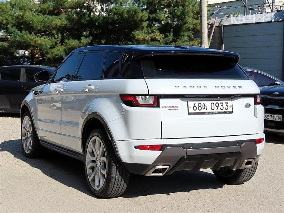 Land Rover Range Rover Evoque 5-Door 2.0 TD4 Dynamic - Image 3