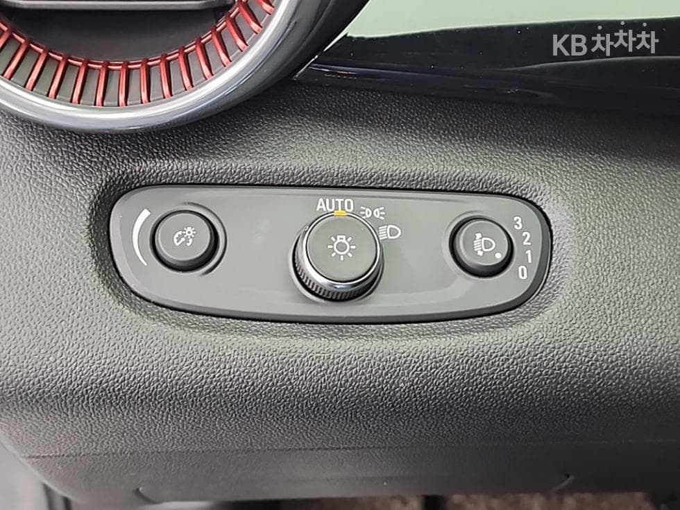 (347N2556)GM Trax Crossover 1.2L Gasoline 2WD RS - 16