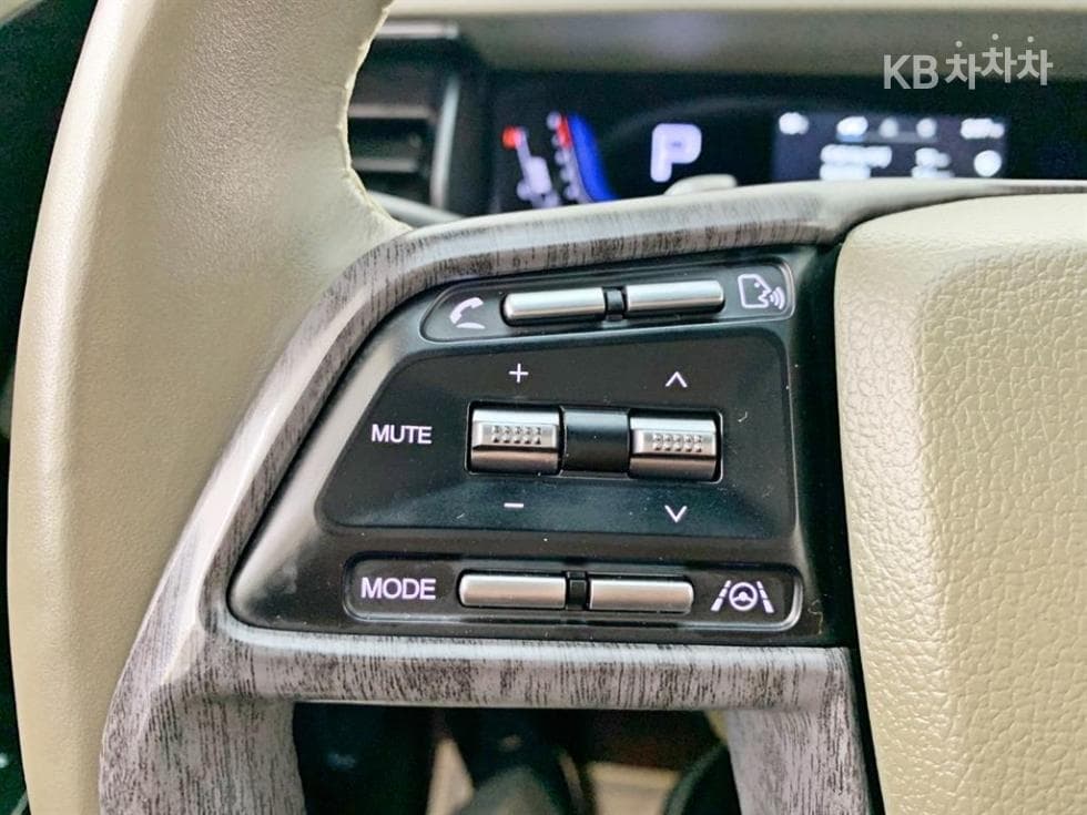 (1129023)KG Mobility Torres (J100)1.5 GDI Turbo T7 - 18