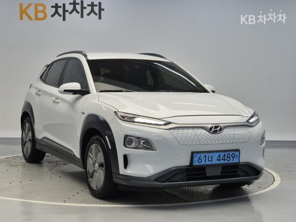 Hyundai Kona Electric Modern - Image 4