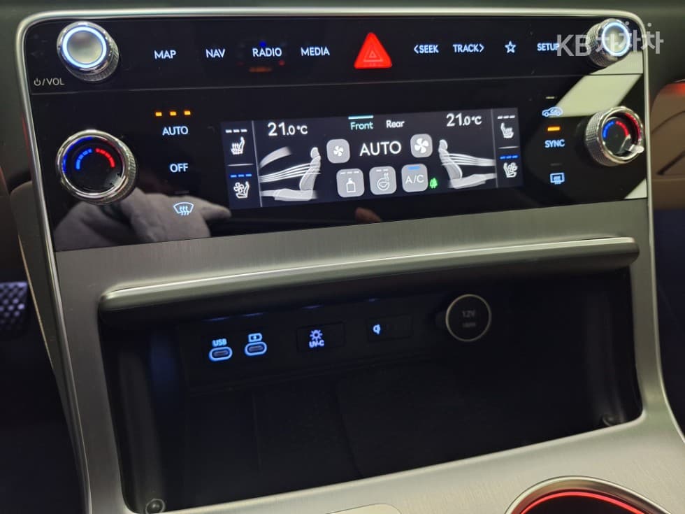 (225h3607)genesis gv802.5 turbo gasoline awd - 21