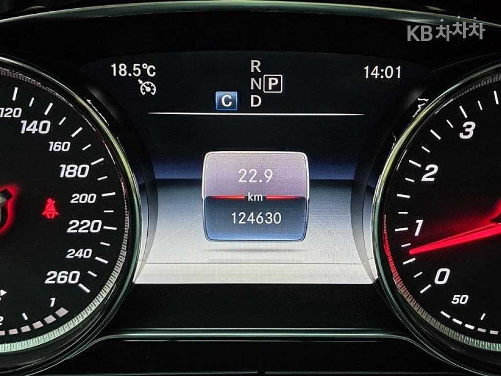 Mercedes-Benz Нов E-КласE300 Авангард W212 - 8