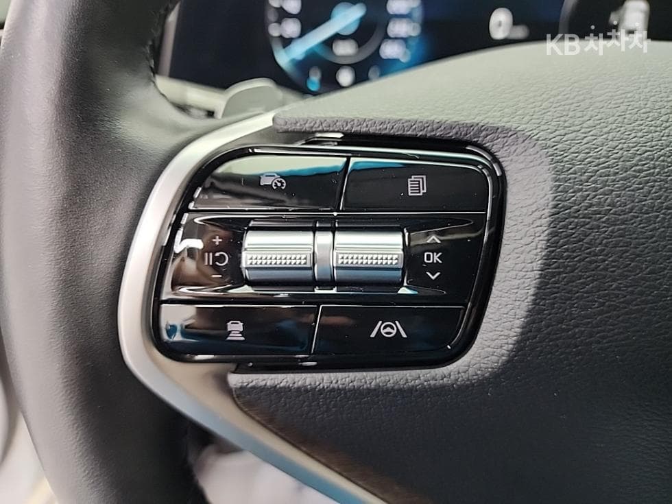 (360du7056)Kia K8 Hybrid 1.6 Turbo Noblesse Lite - 18