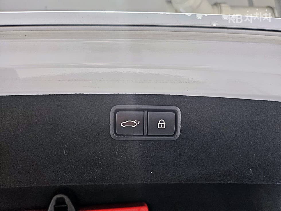 (48no2134)Hyundai Genesis DHG330 Premium AWD - 19