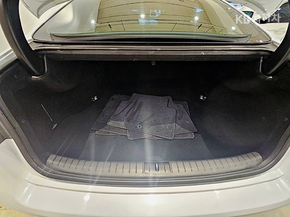 (48no2134)Hyundai Genesis DHG330 Premium AWD - 20