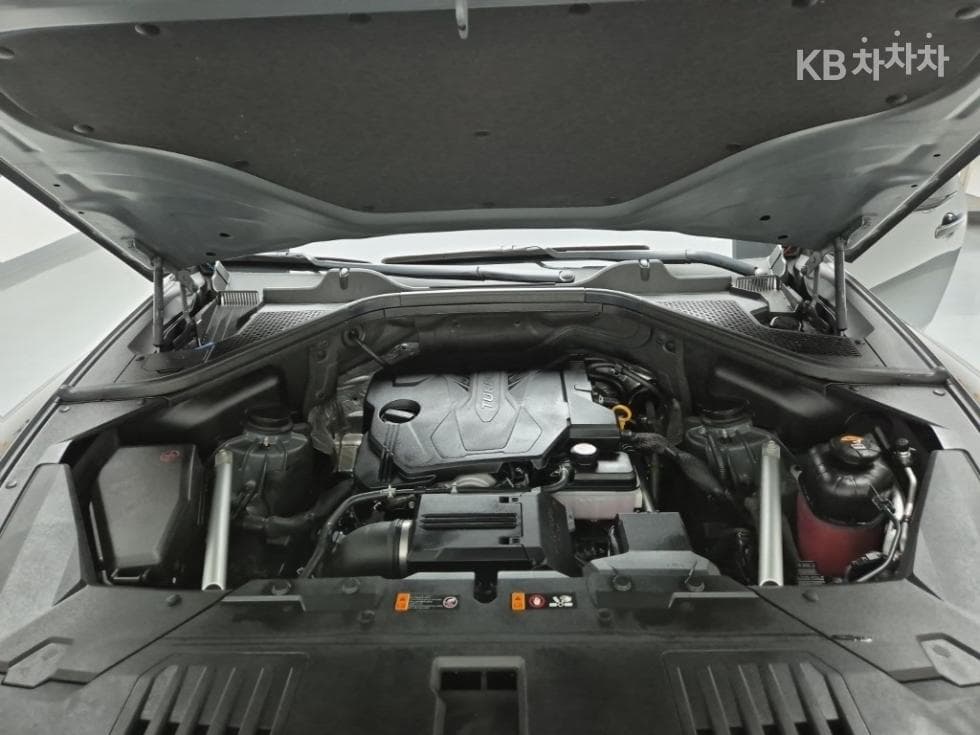 Genesis GV802.5 Turbo Gasoline AWD - 5