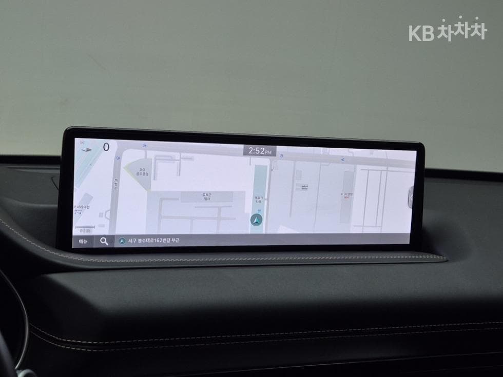 Genesis GV802.5 Turbo Gasoline AWD - 14