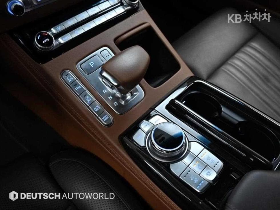 Дженезис G903.8 GDi AWD Премиум Люкс - 9