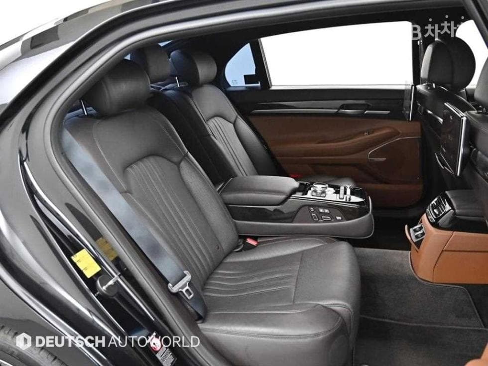 Дженезис G903.8 GDi AWD Премиум Люкс - 12