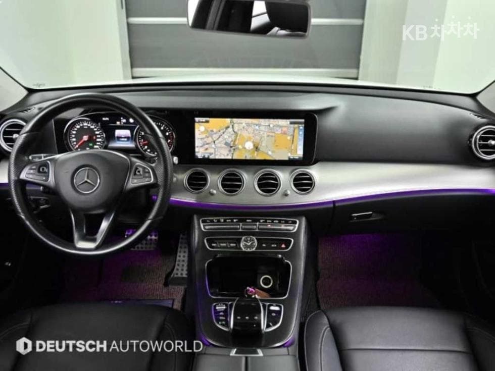 Mercedes-Benz E-Клас (W213)E200 Avantgarde - 7