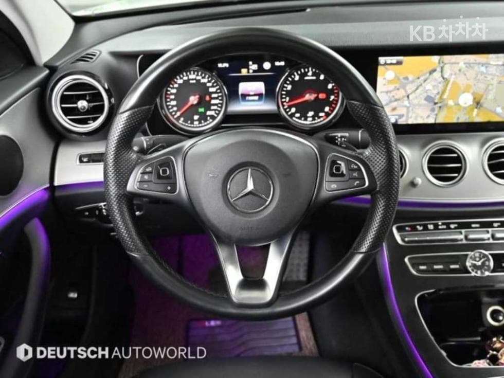 Mercedes-Benz E-Клас (W213)E200 Avantgarde - 13