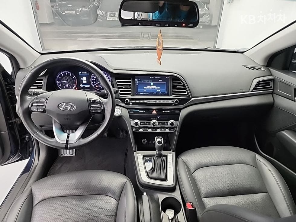 (173More8985)Hyundai The New Avante ADSmartstream G1.6 Premium - 7