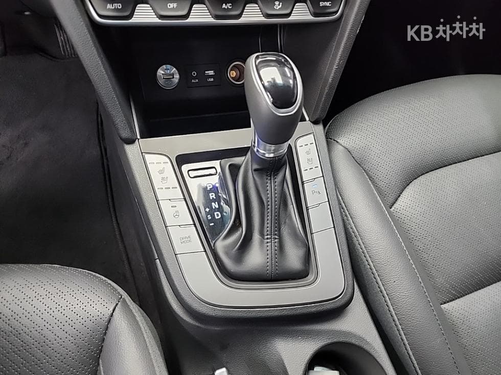 (173More8985)Hyundai The New Avante ADSmartstream G1.6 Premium - 8