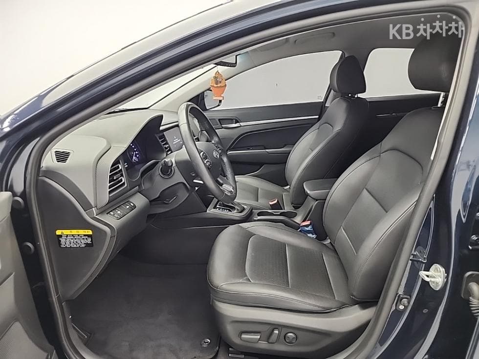 (173More8985)Hyundai The New Avante ADSmartstream G1.6 Premium - 11