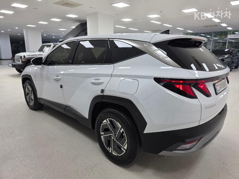 Hyundai The New Tucson Hybrid (NX4) 1.6T HEV 2WD Hyundai - Image 4