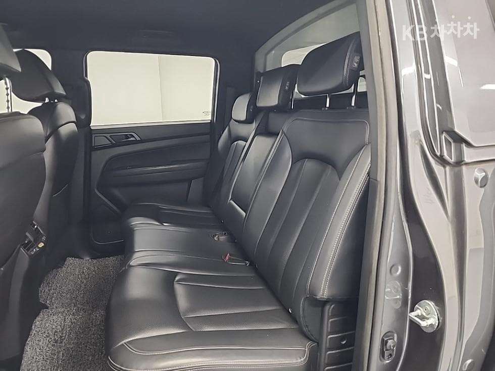 (90O2622)KG Mobility Rexton Sport 2.2 4WD Prestige - 12