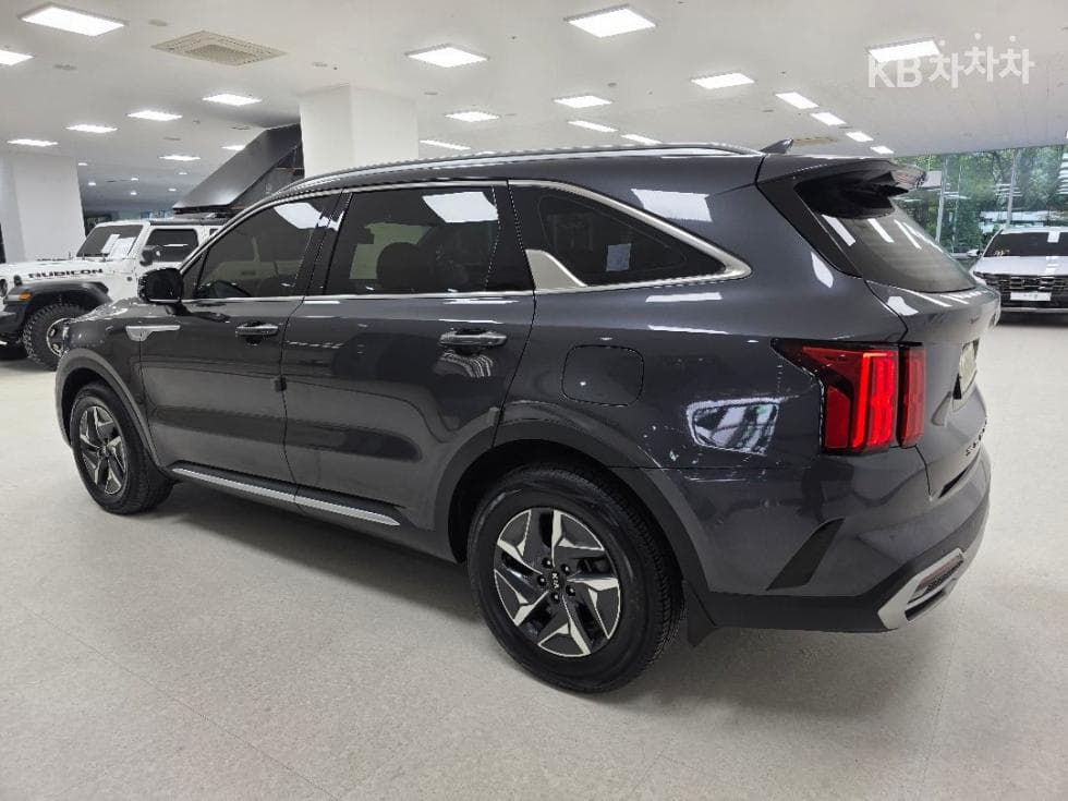 Kia Sorento 4th Generation Hybrid 1.6 HEV Prestige - Image 4