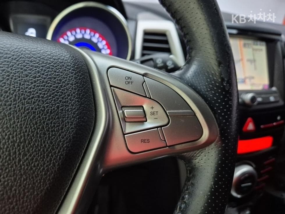 КейДжи Мобилити ТиволиДизел LX Стандартен - 15