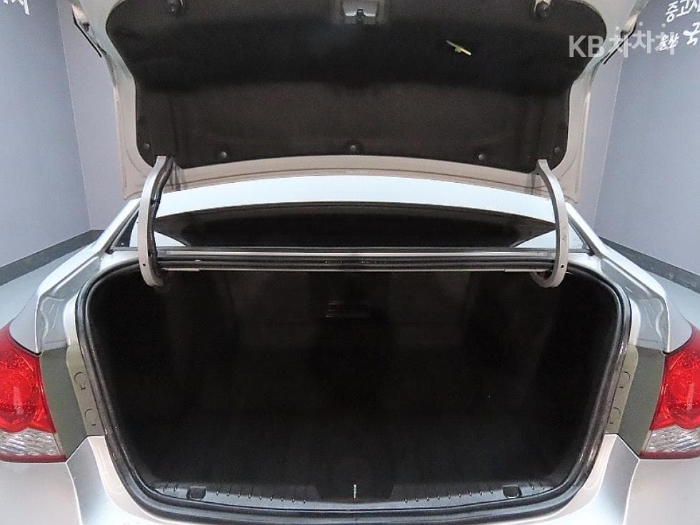 GM Korea Lacetti Premiere1.8 CDX ID High-end Type - 17