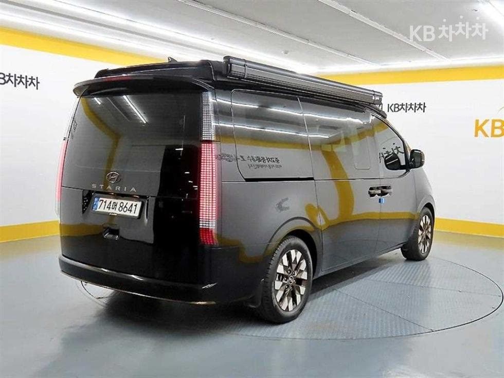 Hyundai Staria Lounge 캠퍼Camper 4 AWD Prestige - 4