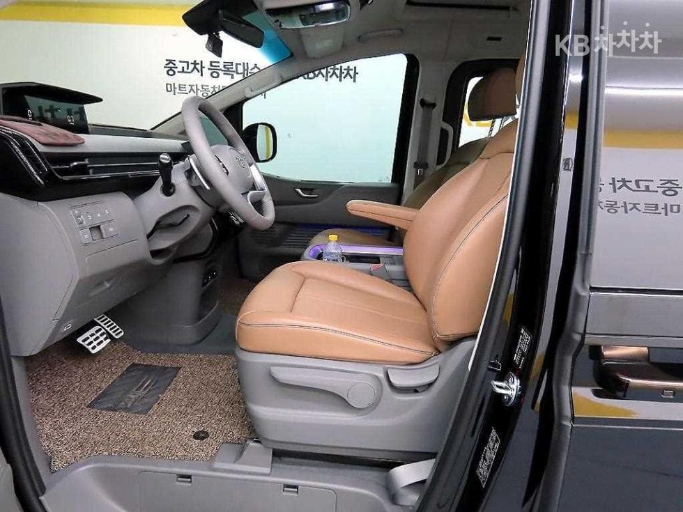 Hyundai Staria Lounge 캠퍼Camper 4 AWD Prestige - 5