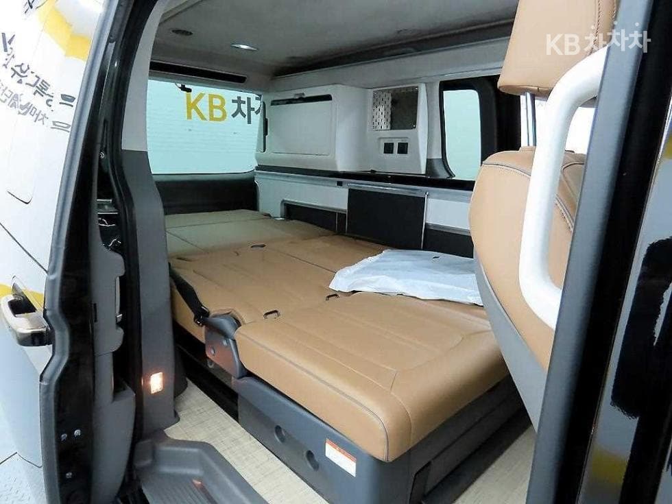 Hyundai Staria Lounge 캠퍼Camper 4 AWD Prestige - 6
