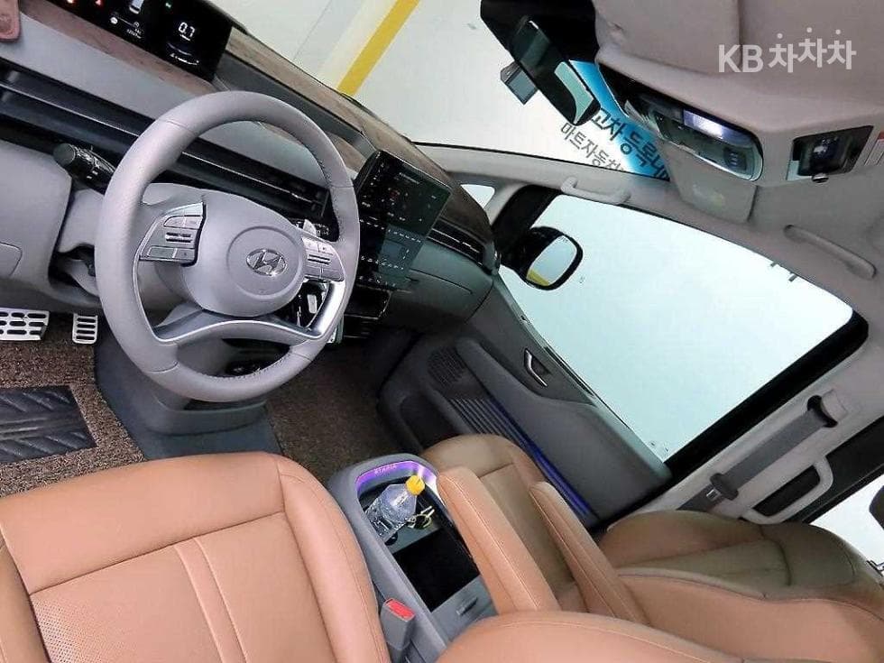 Hyundai Staria Lounge 캠퍼Camper 4 AWD Prestige - 7