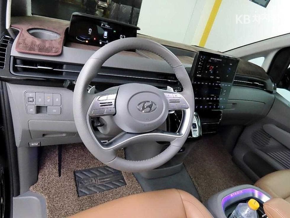 Hyundai Staria Lounge 캠퍼Camper 4 AWD Prestige - 9