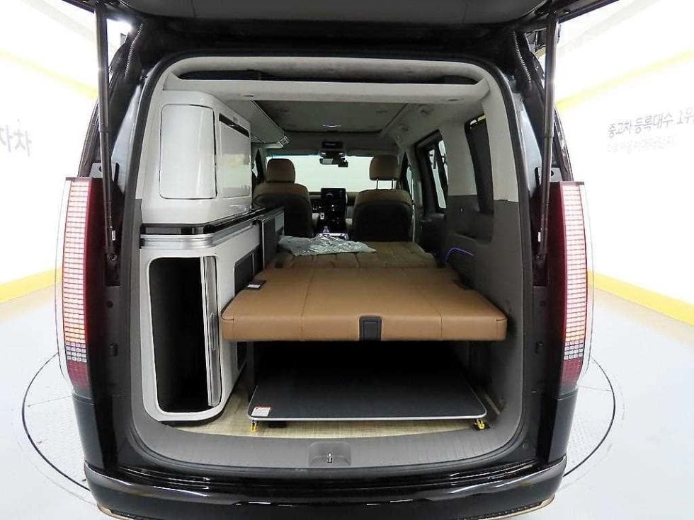Hyundai Staria Lounge 캠퍼Camper 4 AWD Prestige - 17