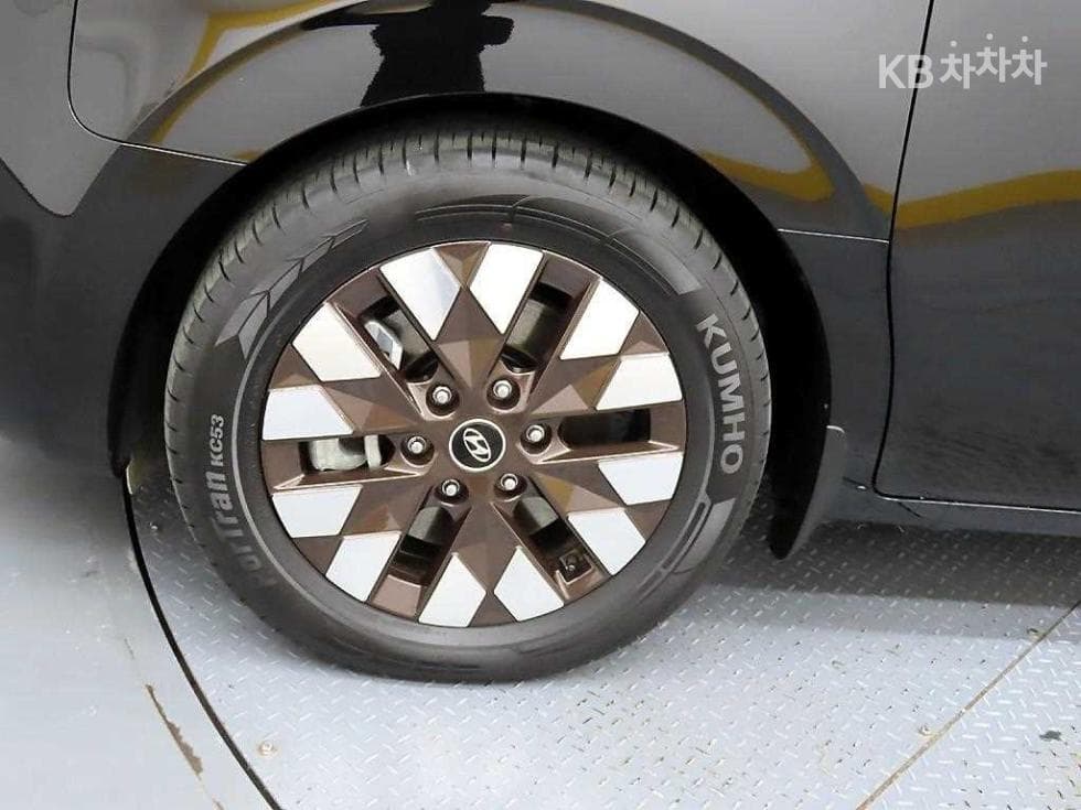Hyundai Staria Lounge 캠퍼Camper 4 AWD Prestige - 20