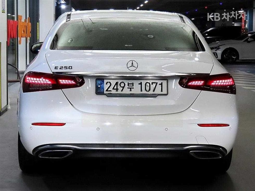 Mercedes-Benz E-Клас (W213)E250 Avantgarde - 5