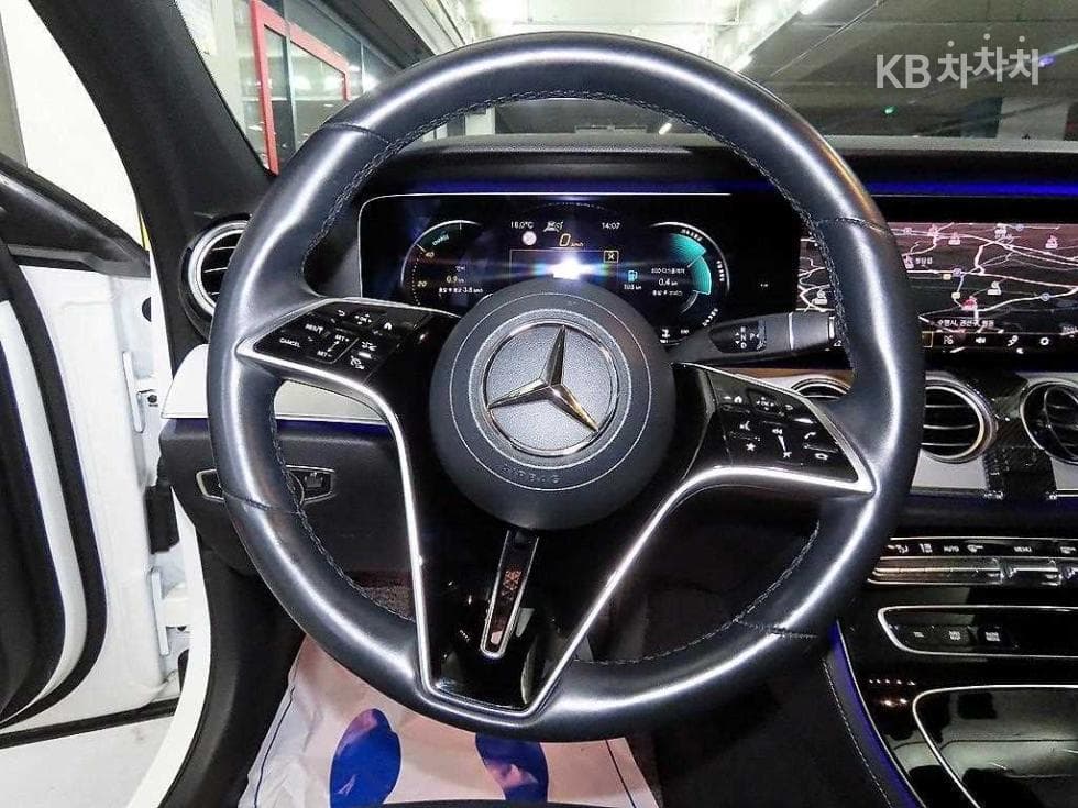 Mercedes-Benz E-Клас (W213)E250 Avantgarde - 8