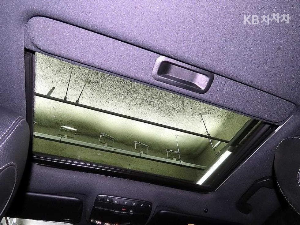 Mercedes-Benz E-Клас (W213)E250 Avantgarde - 17