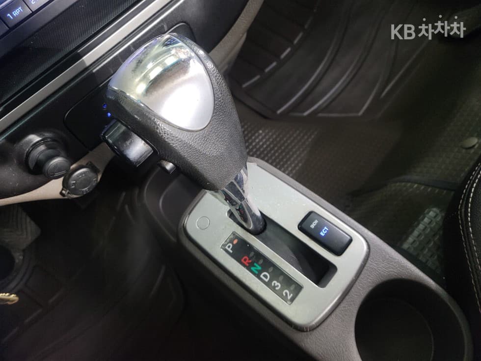 Хюндай Porter 2Удължено междуосие Super Cab CRDi SUP Висок клас - 13