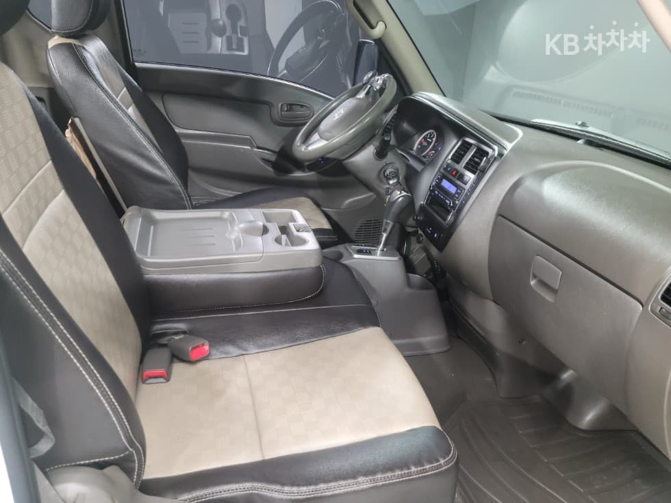 Хюндай Porter 2Удължено междуосие Super Cab CRDi SUP Висок клас - 11