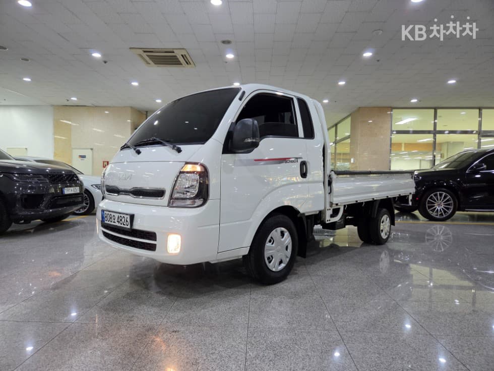 Киа The New (фейслифт) Бонго 3 (лек) 1 тон Королевска кабина LPI Удължено междуосие 2WD GL - Image 1