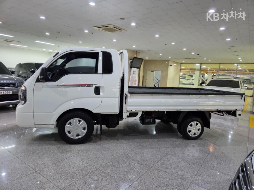 Киа The New (фейслифт) Бонго 3 (лек)1 тон Королевска кабина LPI Удължено междуосие 2WD GL - 3