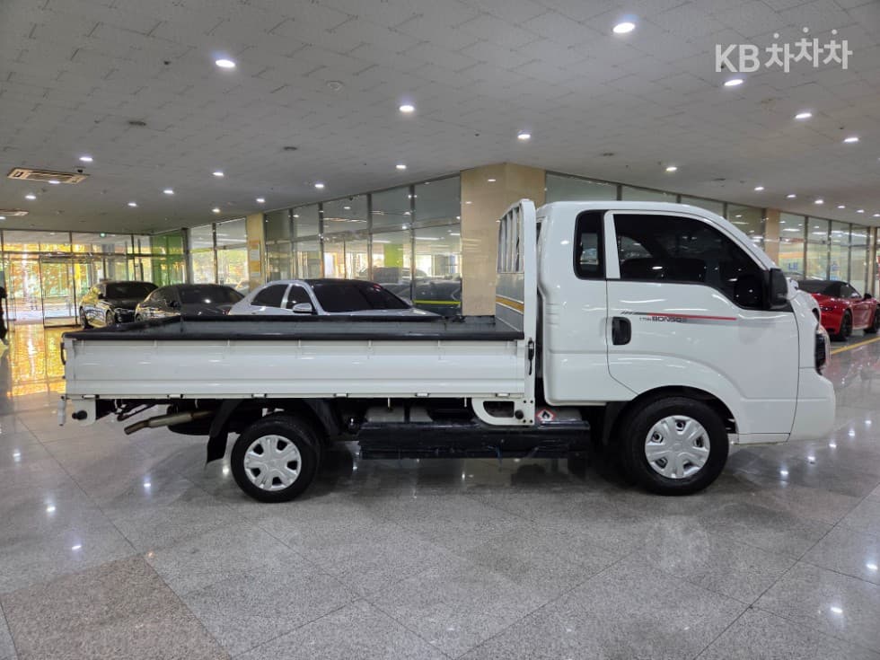 Киа The New (фейслифт) Бонго 3 (лек)1 тон Королевска кабина LPI Удължено междуосие 2WD GL - 5