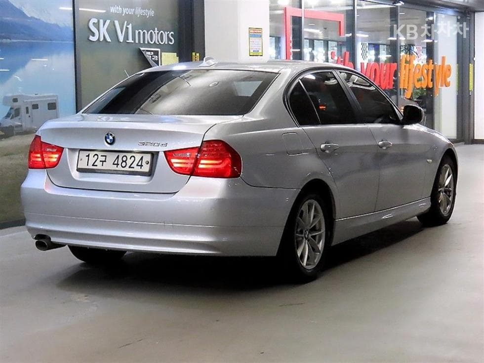 BMW Нов3 Серия320d E90 - 4