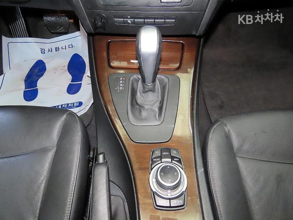 BMW Нов3 Серия320d E90 - 12