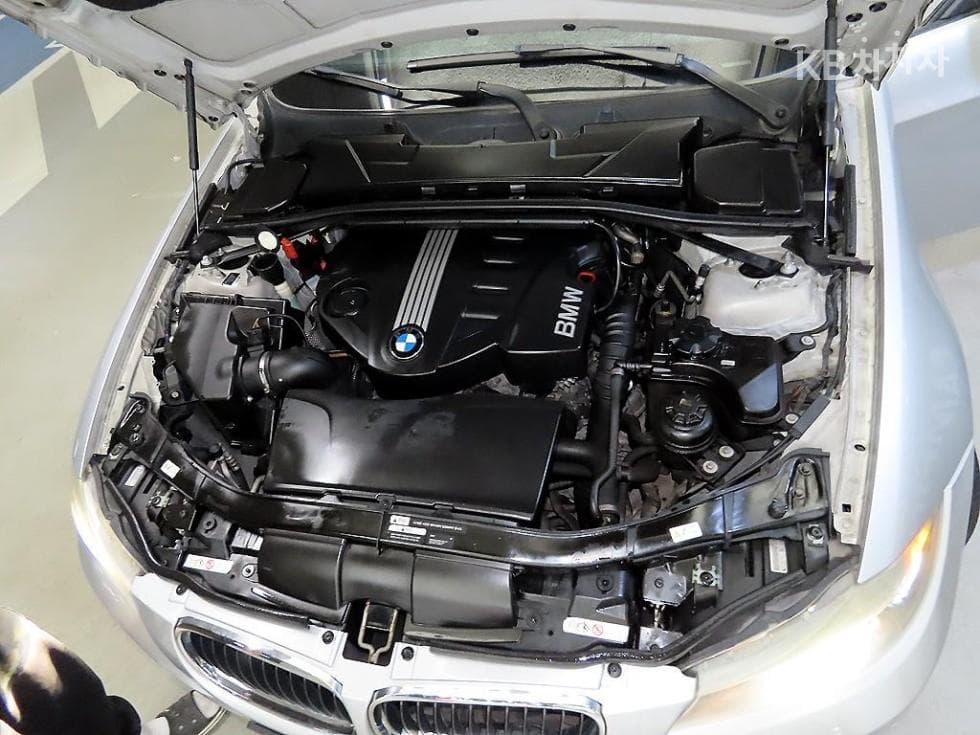 BMW Нов3 Серия320d E90 - 16
