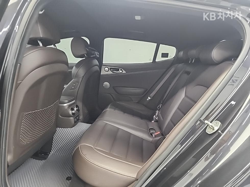 Киа Stinger3.3 Турбо 4x4 GT - 12