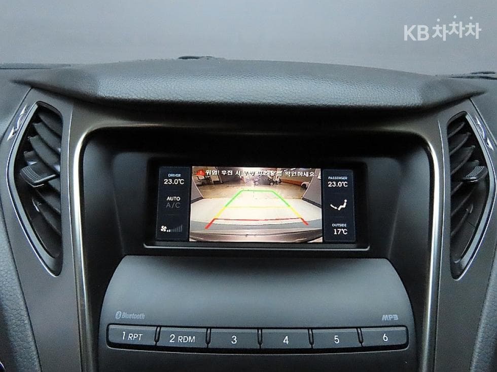 Hyundai Grandeur (Azera)HGHG240 Modern - 14