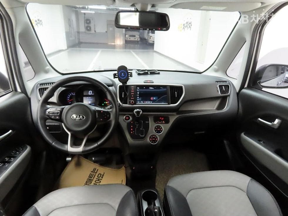 Kia The New (facelift) Ray (van)1.0 Gasoline Signature - 7