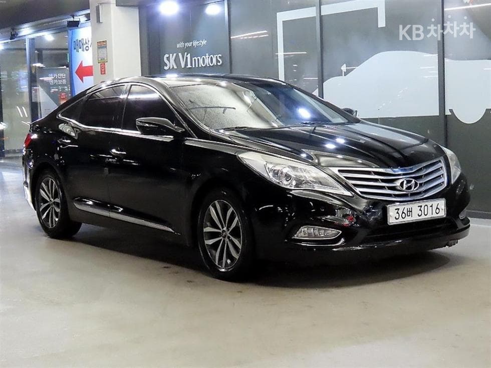 Hyundai Grandeur (Azera)HG HG300 프라임 - Image 1