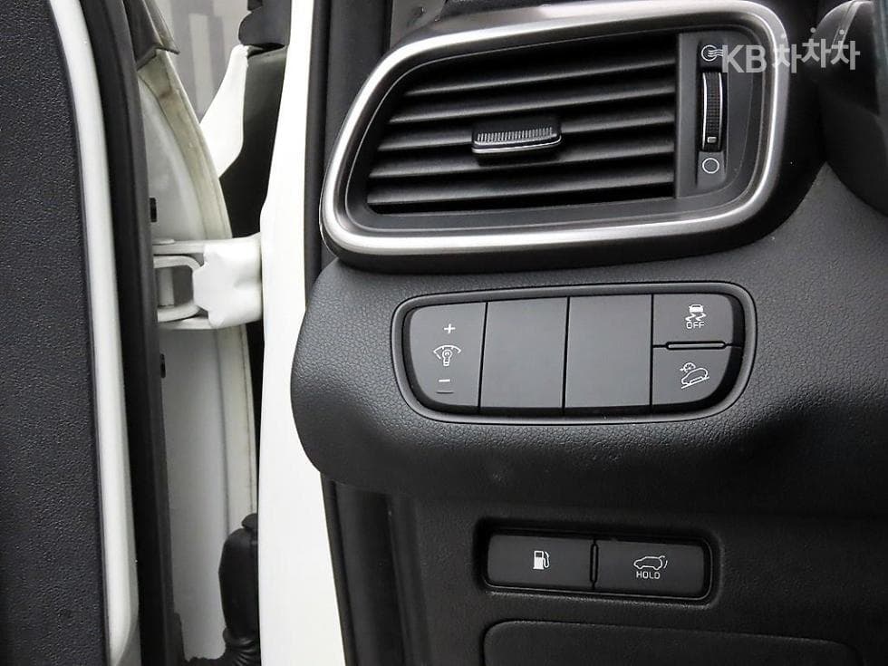 Киа The New (фейслифт) Sorento2.0 Дизел 2WD Noblesse - 12