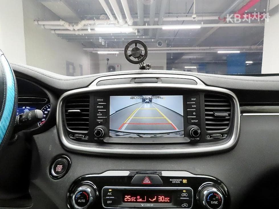 Киа The New (фейслифт) Sorento2.0 Дизел 2WD Noblesse - 16