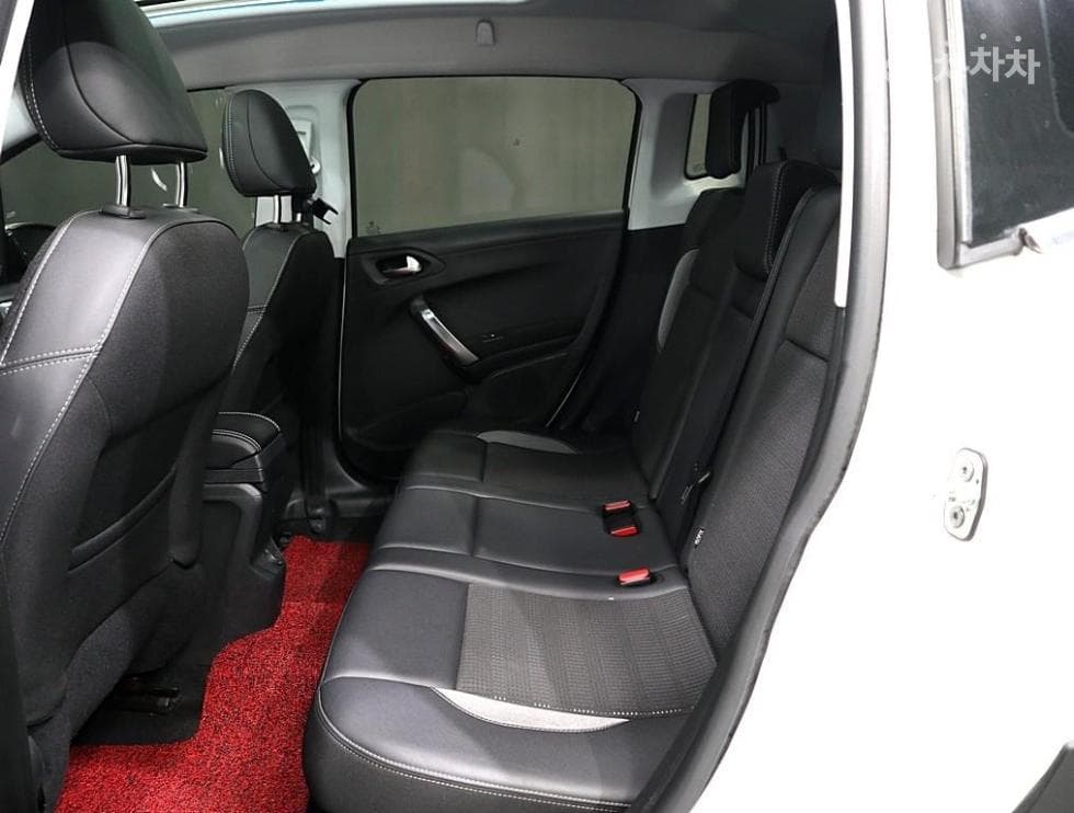 Peugeot 2008 1st Generation1.5 BlueHDi Allure - 9